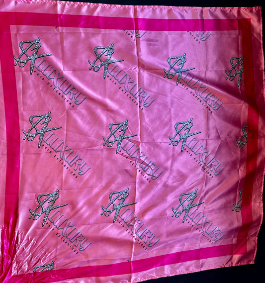 SK Luxury Logo Scarf (pink)